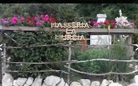 Wildcamp Resort Masseria La Murgia Unterkunft In Einem Wohnwagen